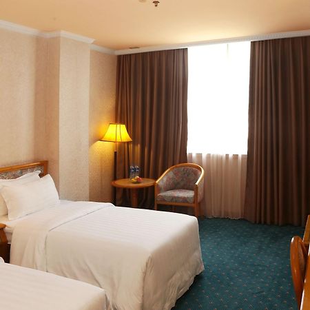 Golden City Hotel Foshan Eksteriør billede